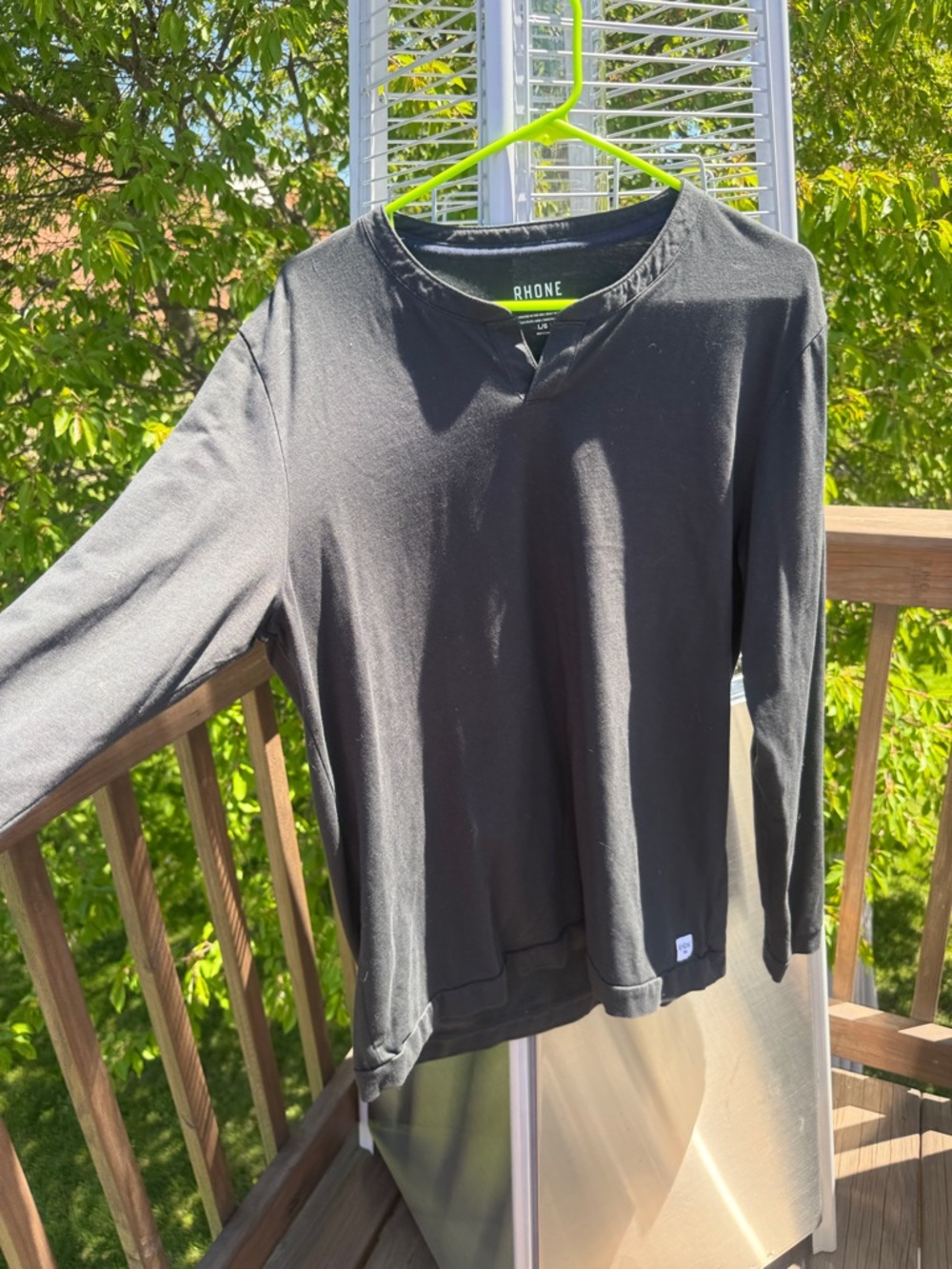 Rhone Men’s ' Black Long-Sleeve Henley Top